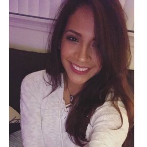 Meet your Posher, Monica